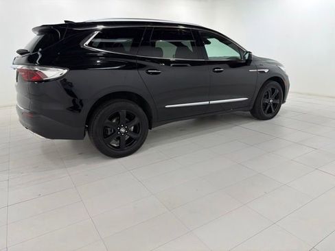 Used 2024 Buick Enclave Essence w/ Experience Buick Package AWD/4WD image 6