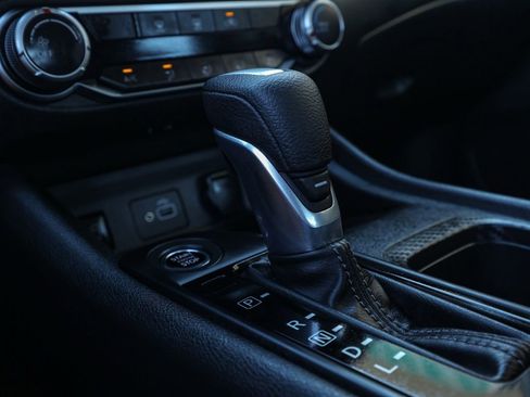 Used 2025 Nissan Sentra S image 30