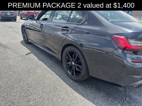 Used 2022 BMW 330i Sedan w/ M Sport Package RWD image 3