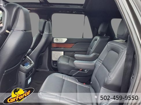 Used 2024 Lincoln Navigator L Reserve image 6