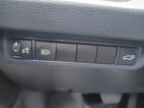 Used 2022 Toyota RAV4 XLE image 12