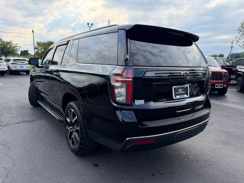 Used 2021 Chevrolet Suburban RST w/ Luxury Package AWD/4WD image 7