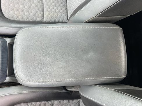 Used 2017 Chevrolet Colorado Z71 AWD/4WD image 26
