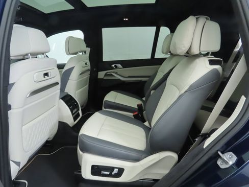 New 2026 BMW X7 xDrive40i w/ Executive Package image 22