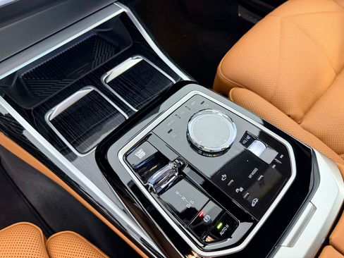 Used 2026 BMW 740i RWD image 15