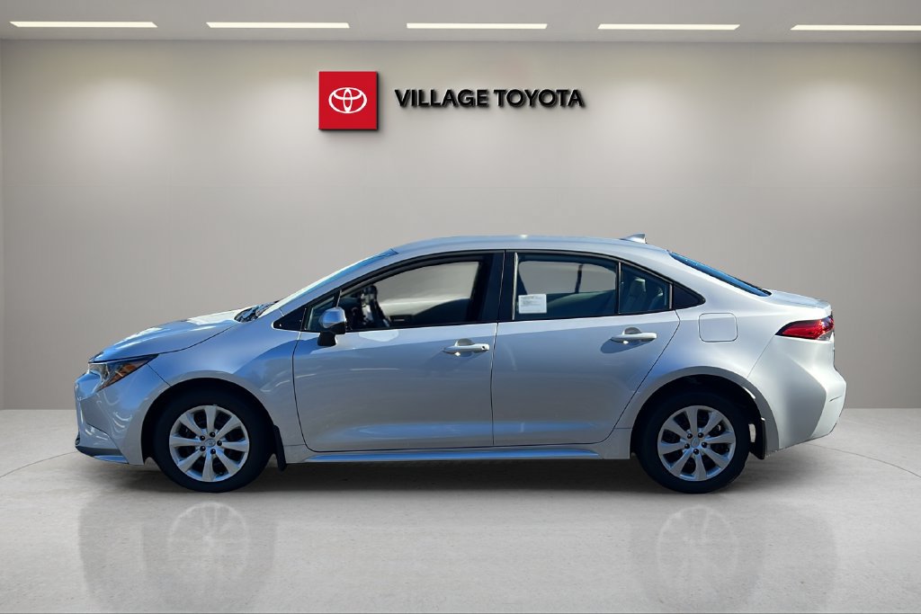 New 2027 Toyota Corolla LE FWD image 2