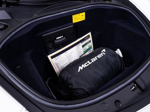 Used 2023 McLaren Artura image 20