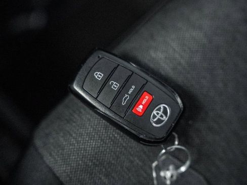 Used 2025 Toyota Camry LE image 42