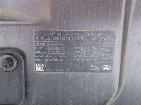 Used 2023 Land Rover Defender 130 X-Dynamic SE AWD/4WD image 14