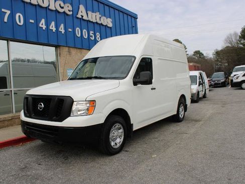 Used 2020 Nissan NV 2500 SV image 3