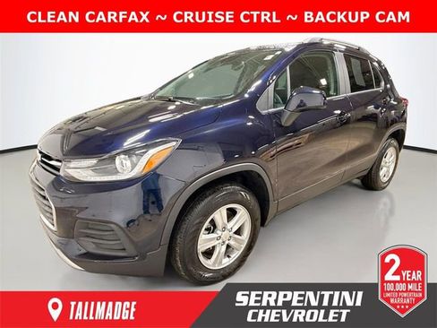 Used 2022 Chevrolet Trax LT w/ LT Convenience Package image 1