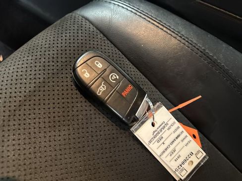 Used 2019 Jeep Grand Cherokee Altitude image 26