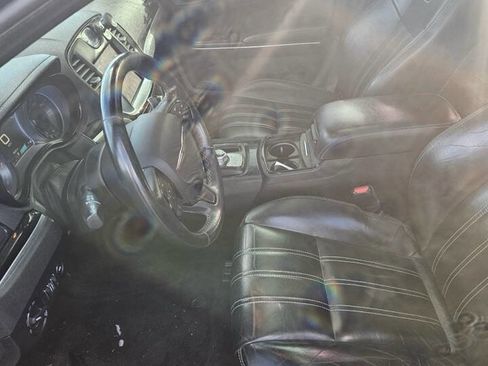 Used 2018 Chrysler 300 S w/ 300S Premium Group image 6