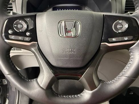 Used 2024 Honda Odyssey Touring image 18
