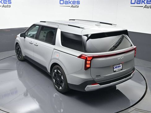 New 2026 Kia Carnival EX FWD image 50