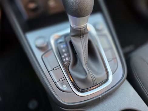 Certified 2022 Hyundai Kona SEL image 27