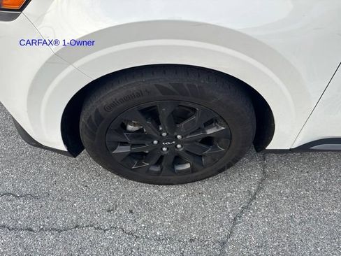 Used 2024 Kia Carnival SX Prestige FWD image 19