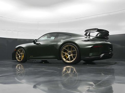 Certified 2026 Porsche 911 GT3 w/ Weissach Package RWD image 34