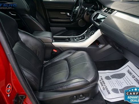 Used 2016 Land Rover Range Rover Evoque SE Premium image 24