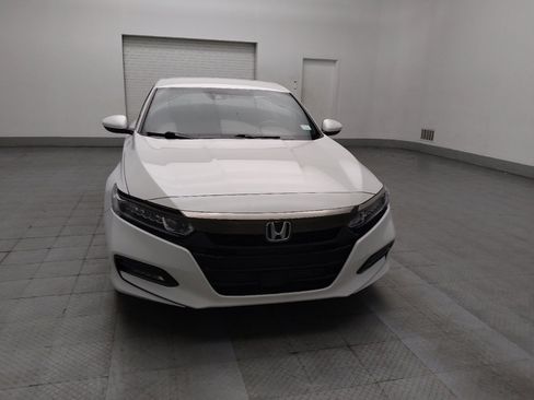 Used 2018 Honda Accord Sport image 14