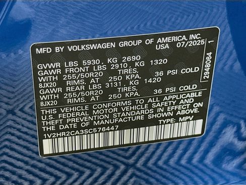 Used 2025 Volkswagen Atlas SE AWD/4WD image 12