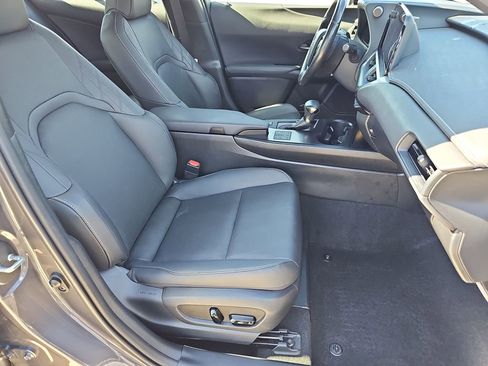 Used 2023 Lexus UX 250h AWD w/ Accessory Package (Z2) image 11