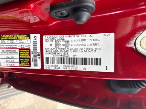 Used 2024 Toyota Sequoia Capstone RWD image 29