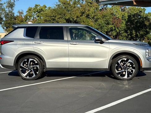 Used 2024 Mitsubishi Outlander FWD image 8