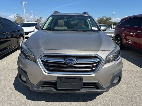 Used 2019 Subaru Outback 2.5i Premium image 3