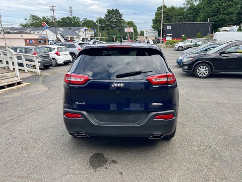 Used 2016 Jeep Cherokee Latitude w/ Cold Weather Group AWD/4WD image 7