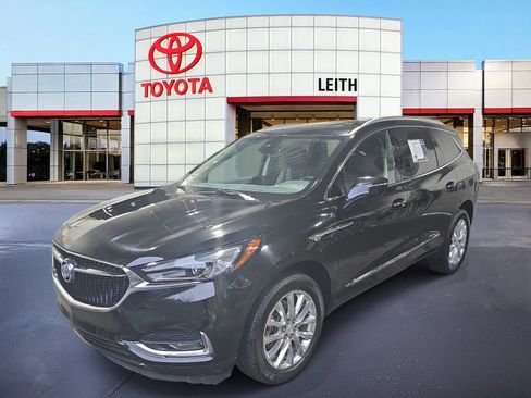 Used 2021 Buick Enclave Premium w/ Sun and Sites Package image 1