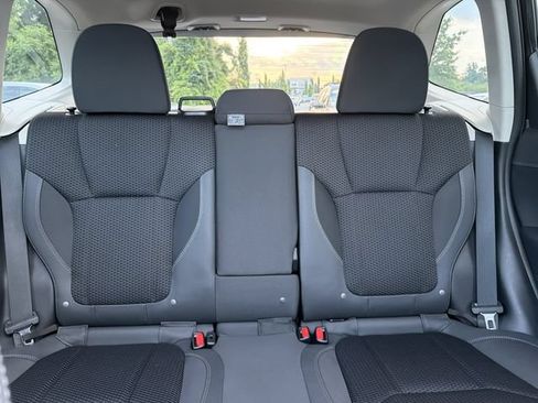 Used 2023 Subaru Forester Premium AWD/4WD image 32
