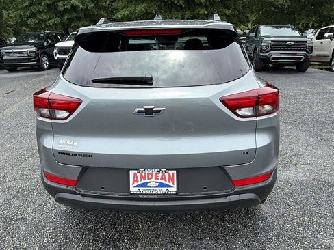 New 2026 Chevrolet TrailBlazer LT w/ Midnight Edition FWD image 9