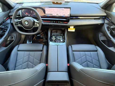 New 2026 BMW 530i w/ Convenience Package RWD image 21