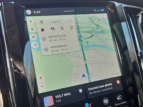 Used 2025 Volvo XC60 B5 Ultra w/ Protection Package Premier image 10