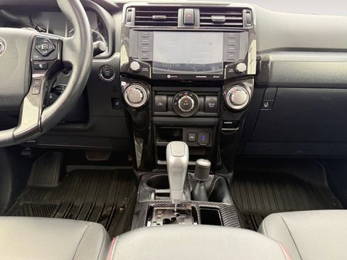 Used 2024 Toyota 4Runner TRD Off-Road Premium image 13