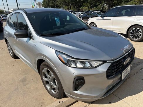 Used 2024 Ford Escape ST-Line w/ Tech Pack #1 FWD image 3