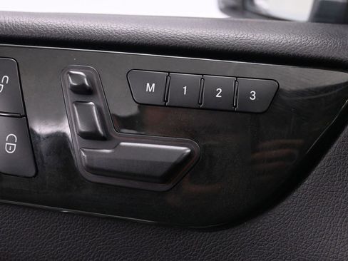 Used 2016 Mercedes-Benz GL 450 4MATIC w/ Premium I Package image 39