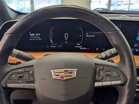 Used 2024 Cadillac XT4 Sport image 13