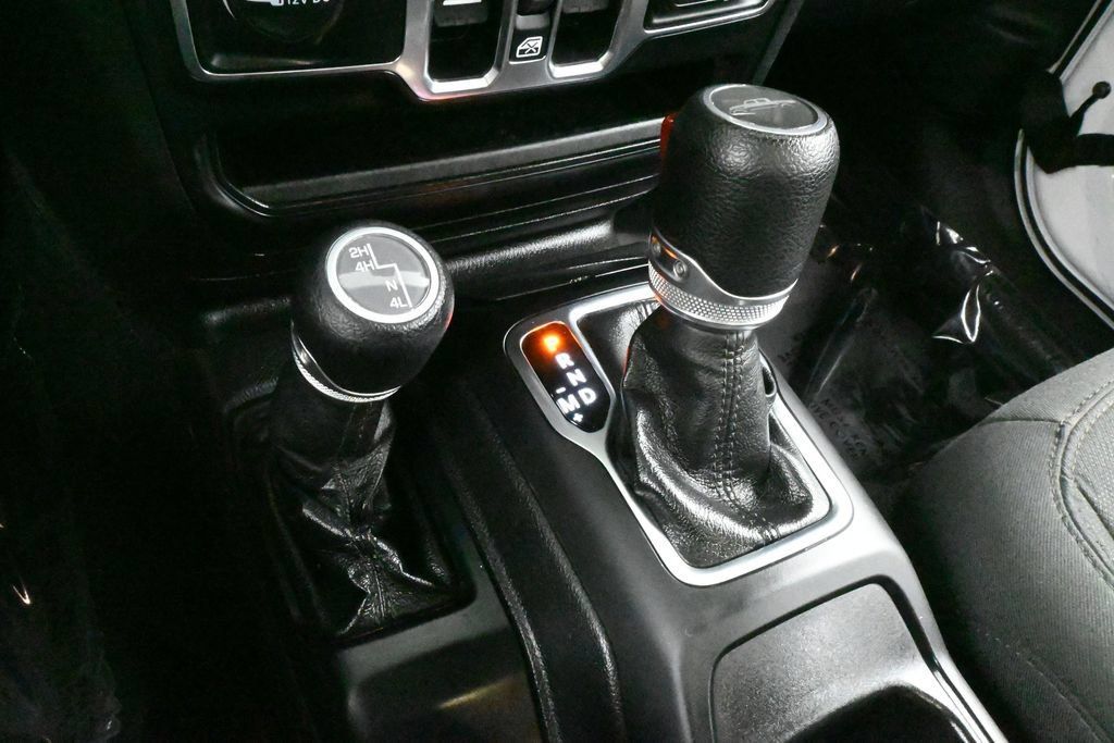 Used 2021 Jeep Gladiator Sport AWD/4WD image 21