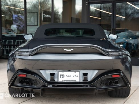 Used 2021 Aston Martin V8 Vantage Roadster image 15