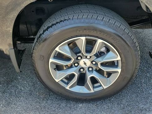 Used 2025 Chevrolet Silverado 1500 RST AWD/4WD image 7