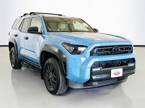 Used 2025 Toyota 4Runner SR5 image 3