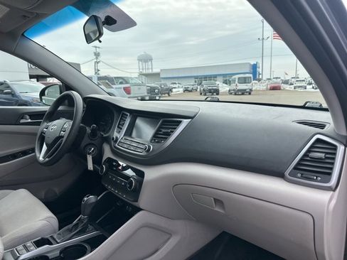 Used 2018 Hyundai Tucson SEL image 10