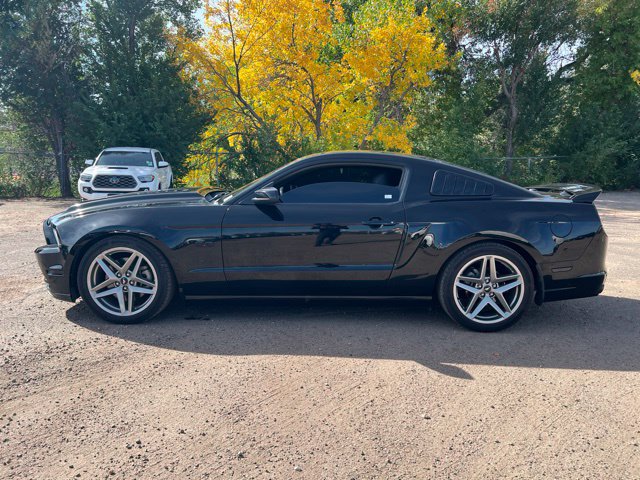 Used 2014 Ford Mustang GT Premium w/ Accessory Package 5 RWD image 2