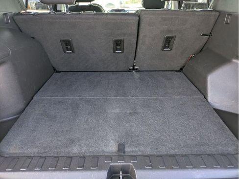 Used 2021 Chevrolet Equinox LT image 28