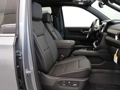 New 2026 GMC Yukon Denali w/ Advanced Technology Package image 31