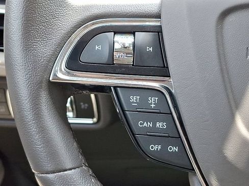 Certified 2023 Lincoln Nautilus AWD w/ Premium Package image 21