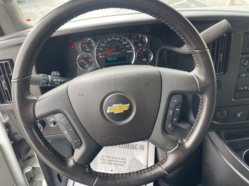 Used 2021 Chevrolet Express 3500 w/ Power Convenience Package image 11
