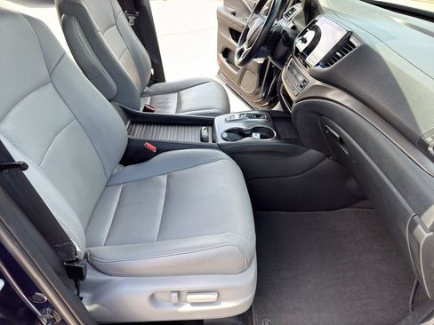 Certified 2023 Honda Passport EX-L image 29